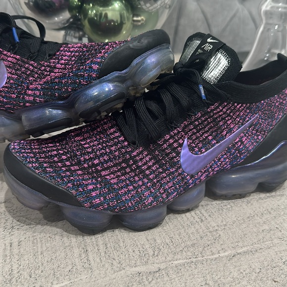 Nike Other - Nike Air VaporMax Flyknit 3 size 11